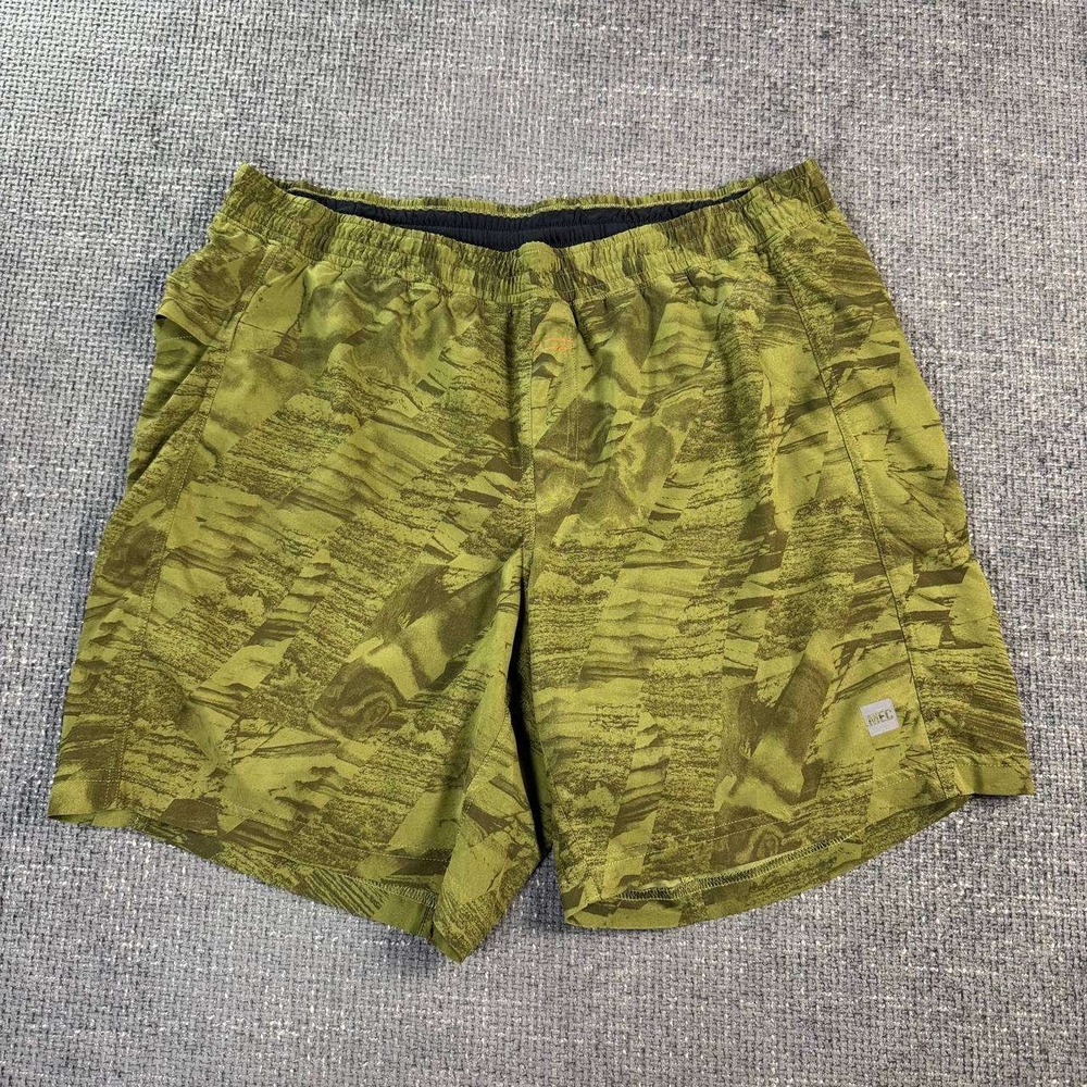 MEC Mountain Equipment Co Mens Medium Green Abstract Print Athletic Shorts 7in